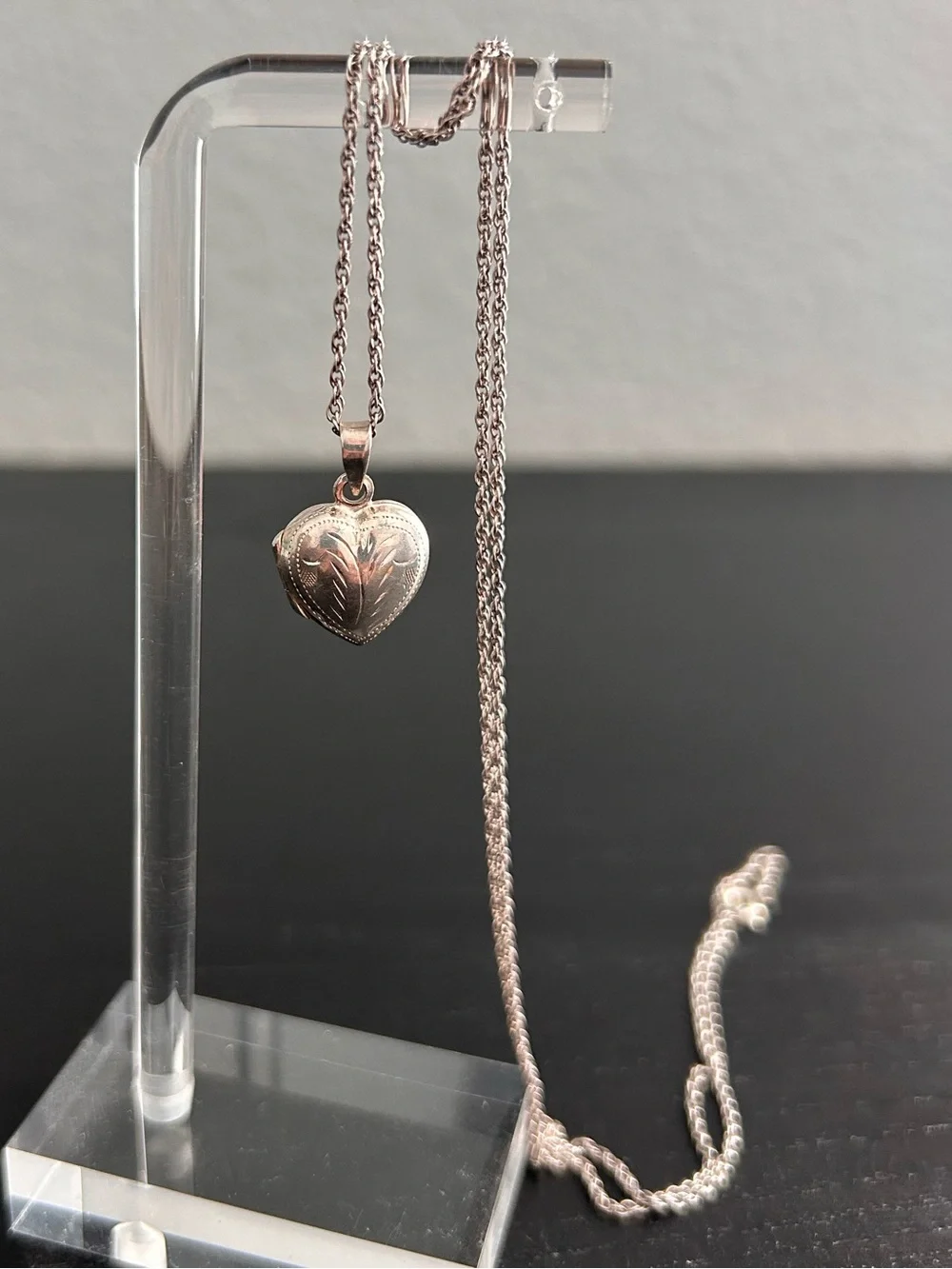 Sterling Silver 24” Chain & Delicate Engraved Heart Locket - Vintage!